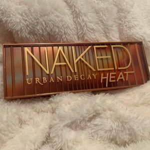 Urban Decay Naked Heat Palette